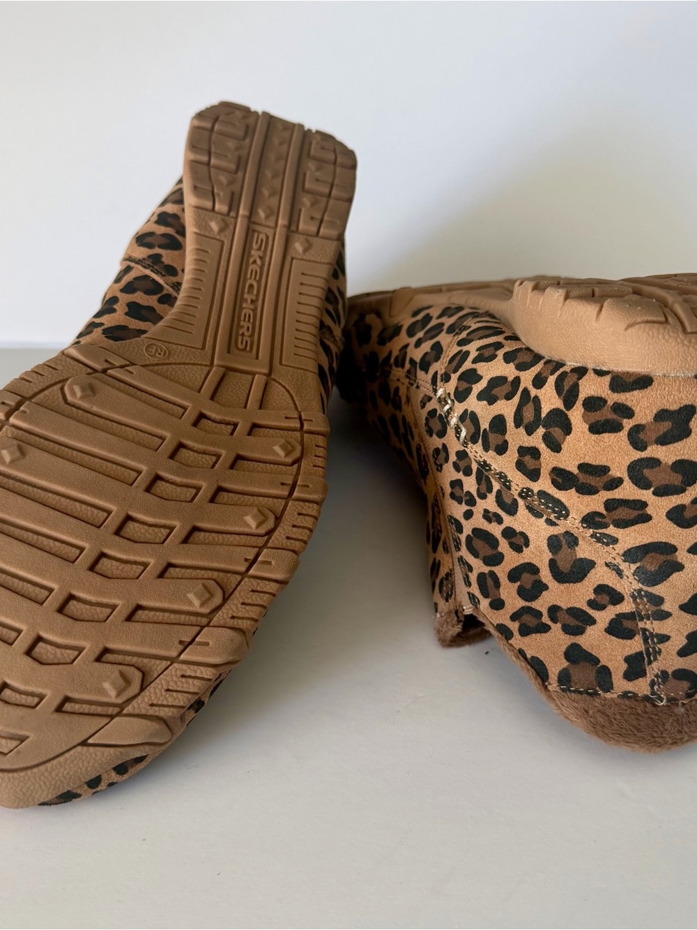 SKECHERS BIKER EARTHY CHIC Women`s Size 11 Leopard Print Bootie - Picture 7 of 9